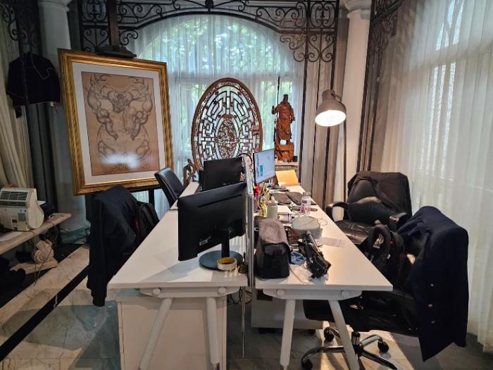 image gallery